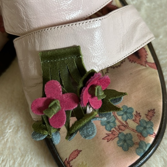 A Giannetti Wedges - Picture 2 of 8